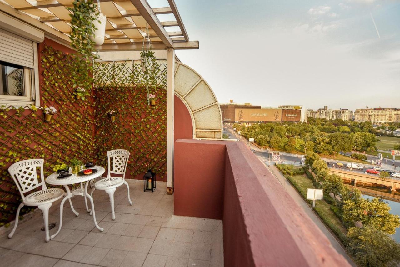 Baroque Splendor: Breathtaking Views & Design Apartamento Bucareste Exterior foto
