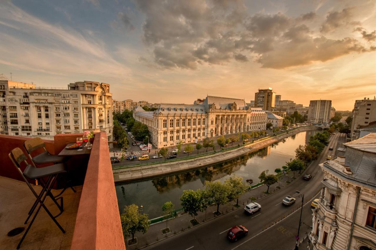 Baroque Splendor: Breathtaking Views & Design Apartamento Bucareste Exterior foto