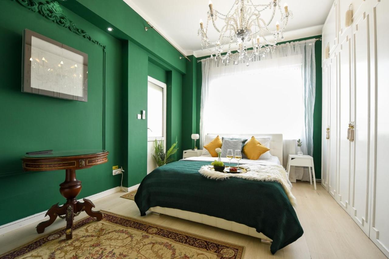 Baroque Splendor: Breathtaking Views & Design Apartamento Bucareste Exterior foto